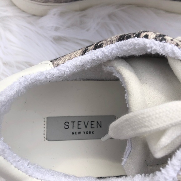 Steve Madden Reeves Neon Star Snake Print Sneakers Size 8 - Picture 7 of 9